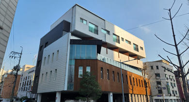 Scientific Research Innovation Center (CADG)